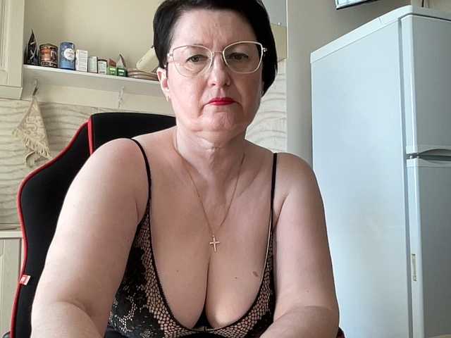 HotMilfPussy live cam on BongaCams