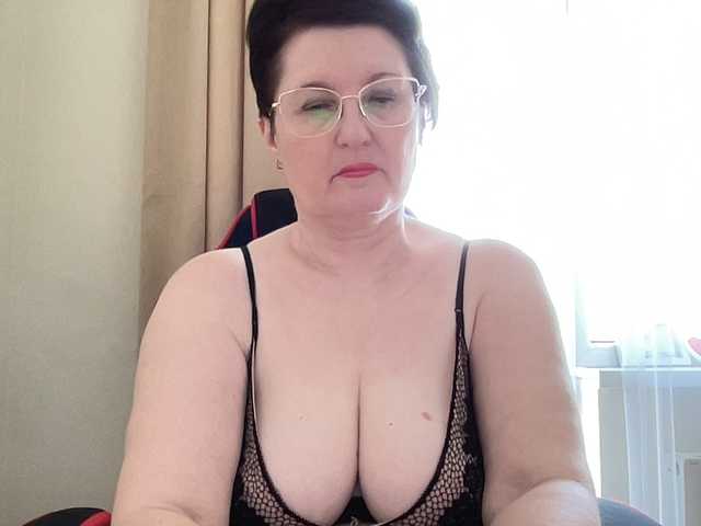 HotMilfPussy live webcam show