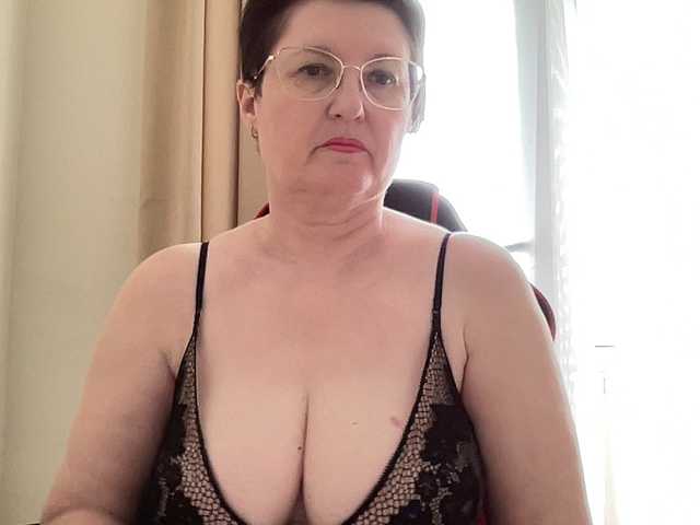 HotMilfPussy live webcam show