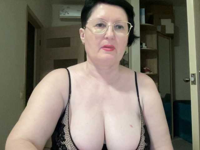 HotMilfPussy, en vivo ahora en BongaCams