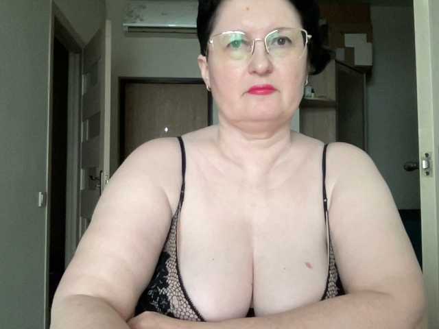 HotMilfPussy live cam preview