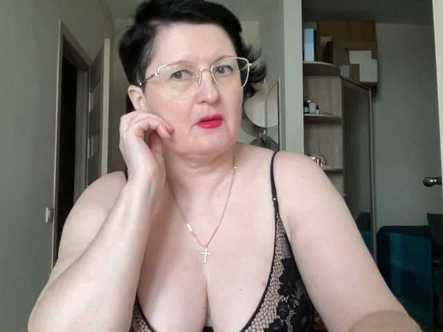 HotMilfPussy live cam on BongaCams