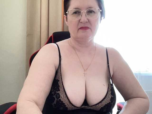 HotMilfPussy live webcam show