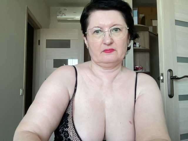 HotMilfPussy live cam preview