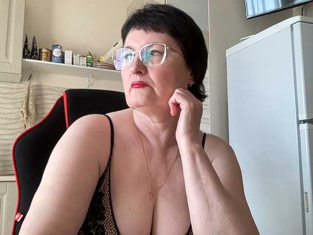  HotMilfPussy chat room