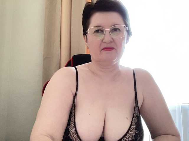 HotMilfPussy live webcam show