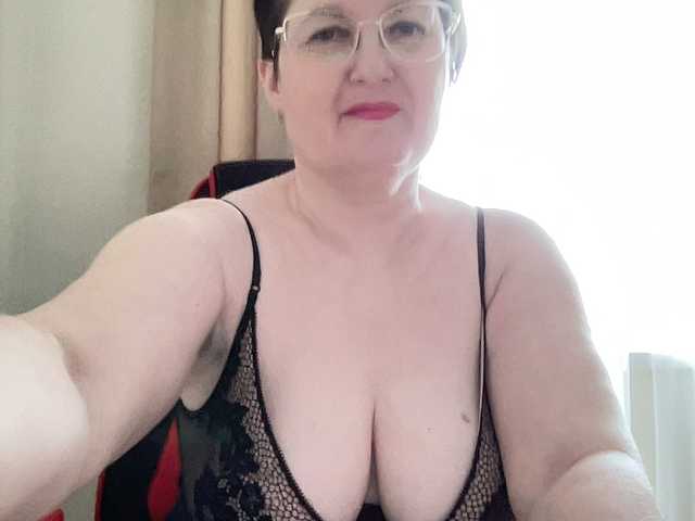 HotMilfPussy live cam on BongaCams