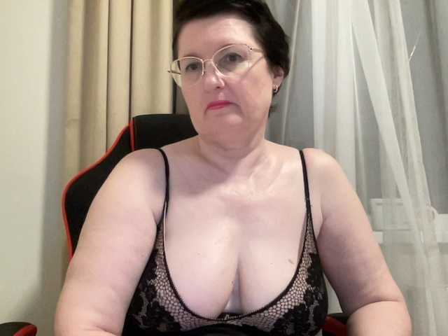 HotMilfPussy live webcam show