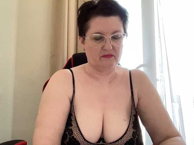 HotMilfPussy live webcam show