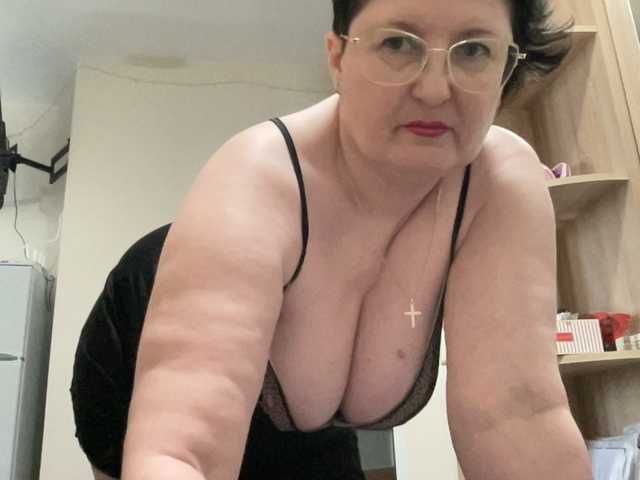 HotMilfPussy live cam on BongaCams