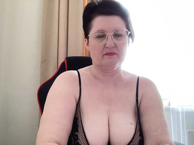 HotMilfPussy live webcam show