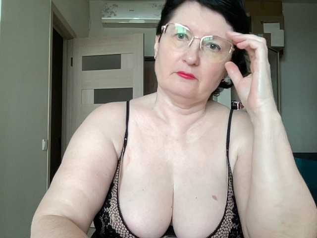HotMilfPussy live cam preview