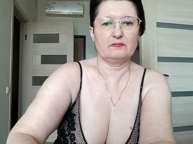 HotMilfPussy live cam on BongaCams