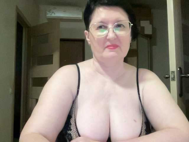 HotMilfPussy live cam on BongaCams
