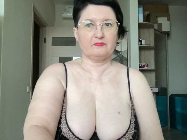HotMilfPussy live cam preview