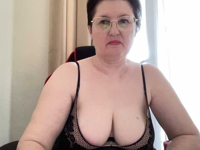 HotMilfPussy live webcam show