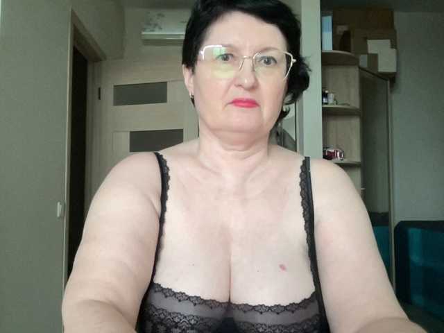 HotMilfPussy live cam preview