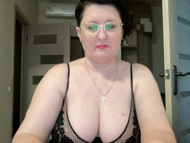 HotMilfPussy live cam on BongaCams