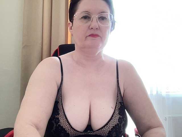 HotMilfPussy live cam on BongaCams