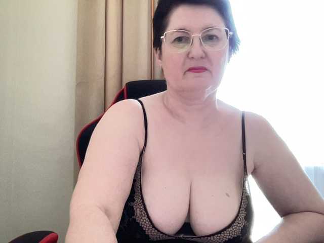HotMilfPussy live cam on BongaCams