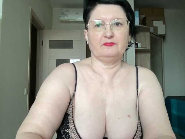 HotMilfPussy live cam preview