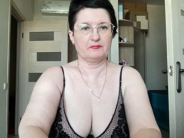 HotMilfPussy live cam on UnifiedCams