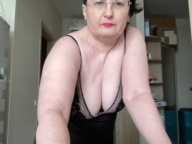 HotMilfPussy live cam on BongaCams