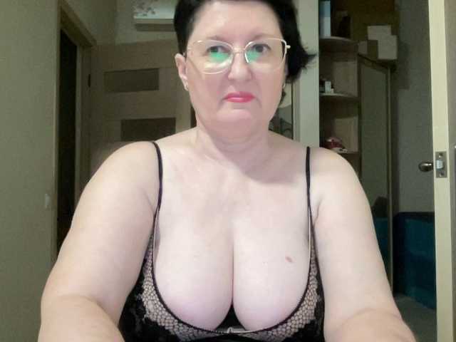 HotMilfPussy live cam preview