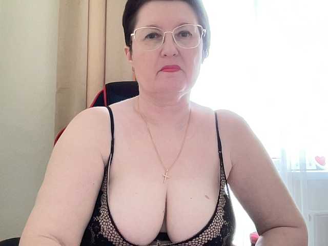 HotMilfPussy live webcam show