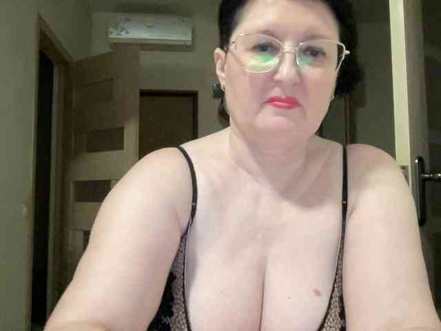hotmilfpussy's live room