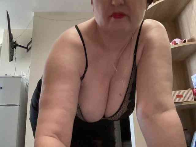 HotMilfPussy webcam