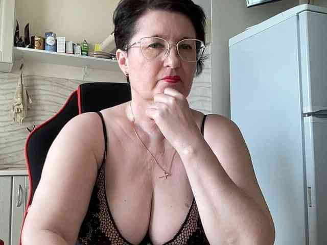 HotMilfPussy webcam