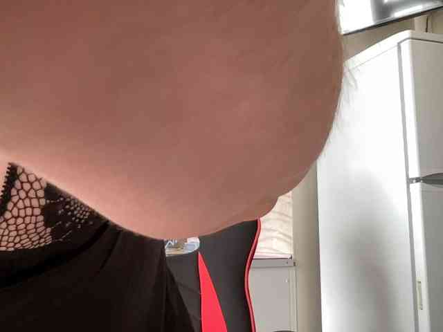 HotMilfPussy webcam