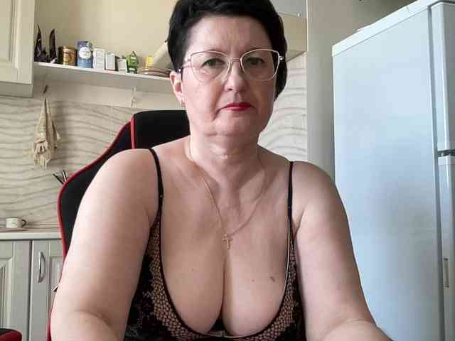 HotMilfPussy webcam