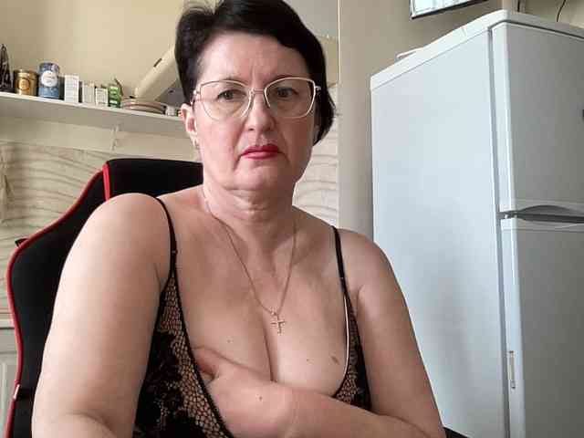 HotMilfPussy webcam