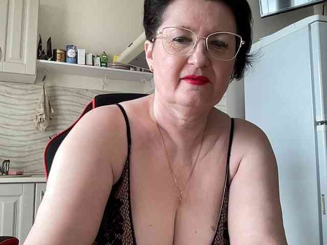 Modella: HotMilfPussy