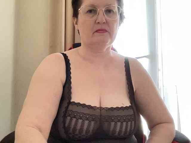 HotMilfPussy webcam