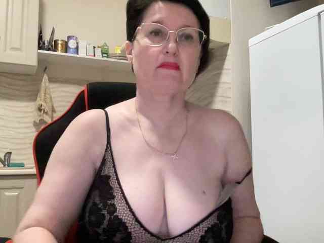 HotMilfPussy webcam