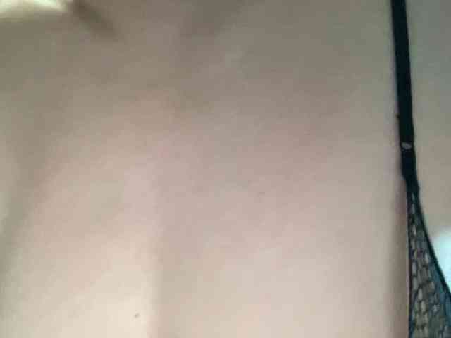 HotMilfPussy webcam