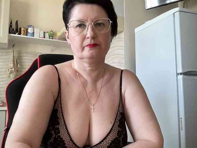 HotMilfPussy webcam