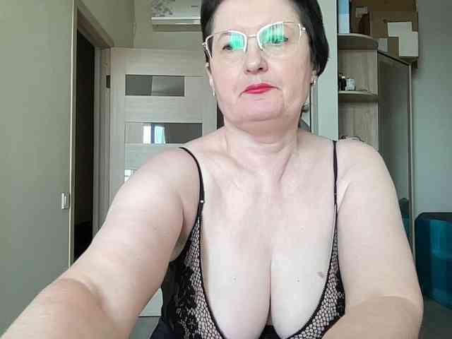 HotMilfPussy webcam