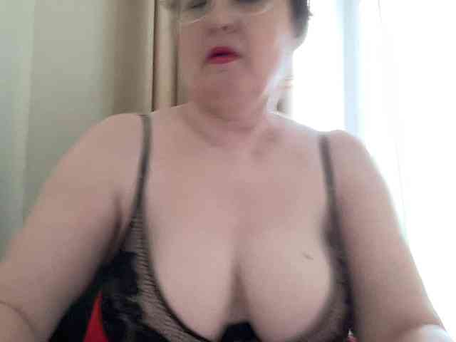 HotMilfPussy webcam