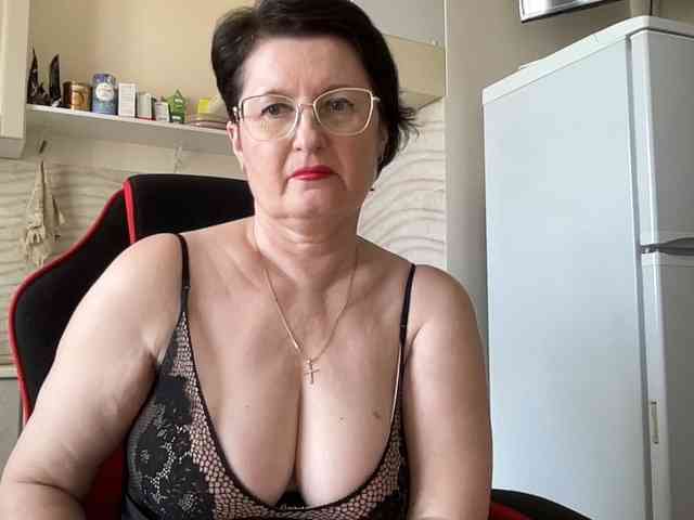 HotMilfPussy Live Webcam on BongaCams