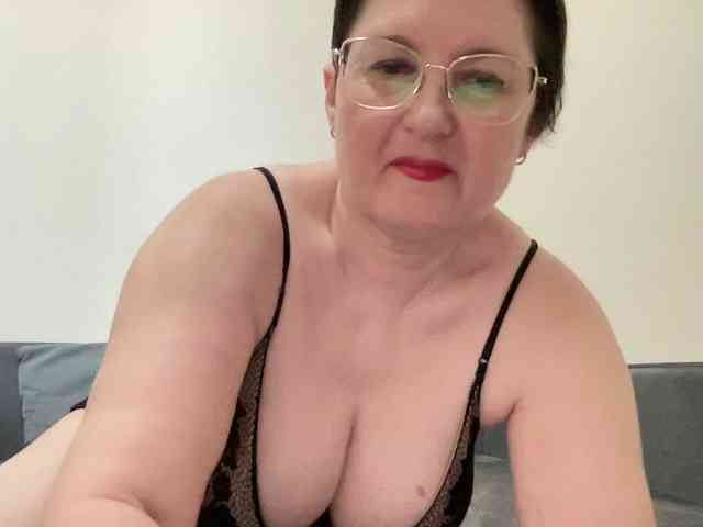 HotMilfPussy Sex Cam Show