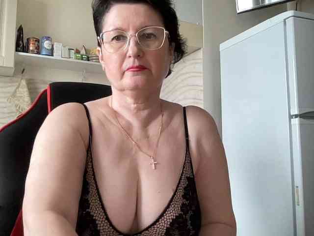 HotMilfPussy webcam