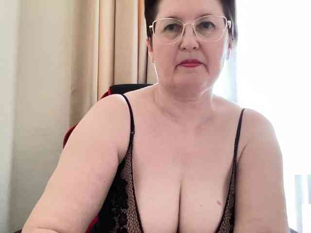 HotMilfPussy webcam