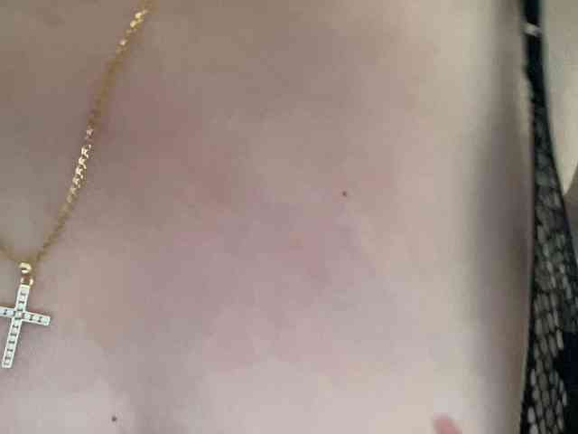 HotMilfPussy webcam