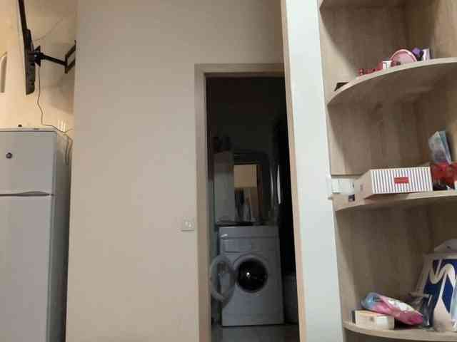hotmilfpussy's live room
