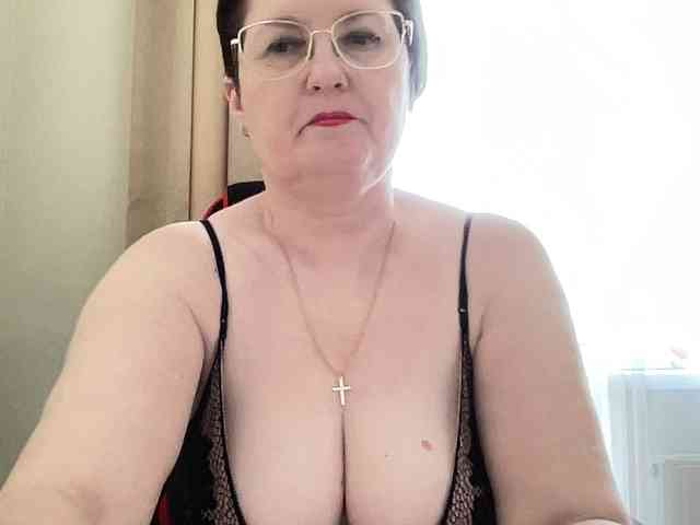 HotMilfPussy webcam