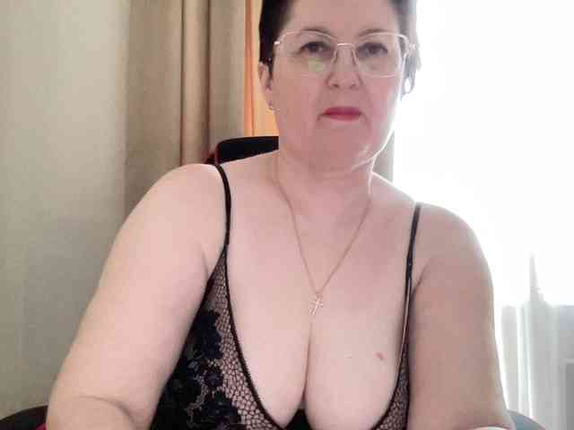 HotMilfPussy webcam